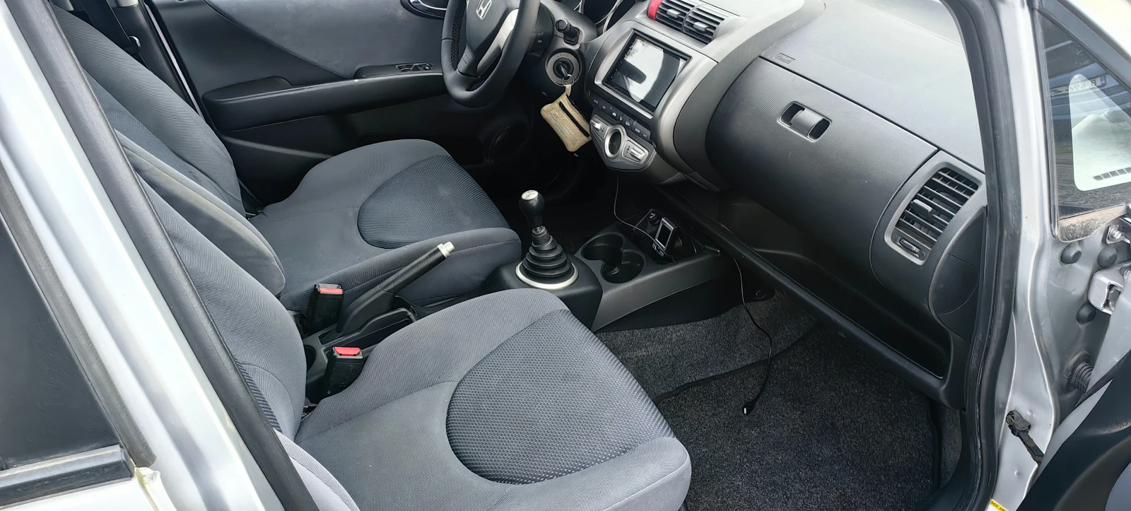 Honda Jazz 1.4i face  - изображение 10
