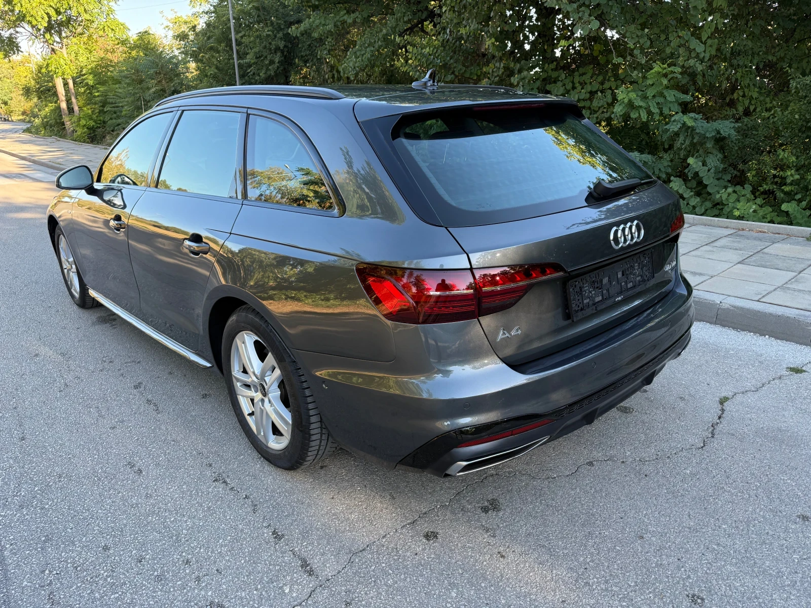 Audi A4 40TDI Quattro SLine ГАРАНЦИЯ - изображение 4