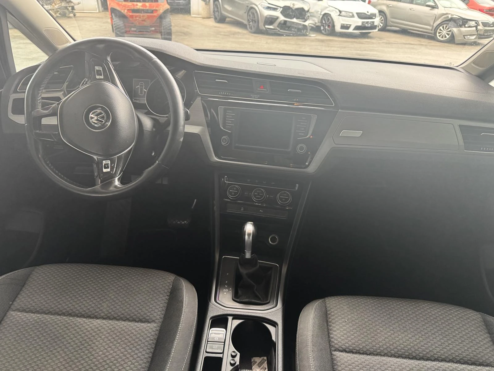 VW Touran 1.6D DSG - изображение 6