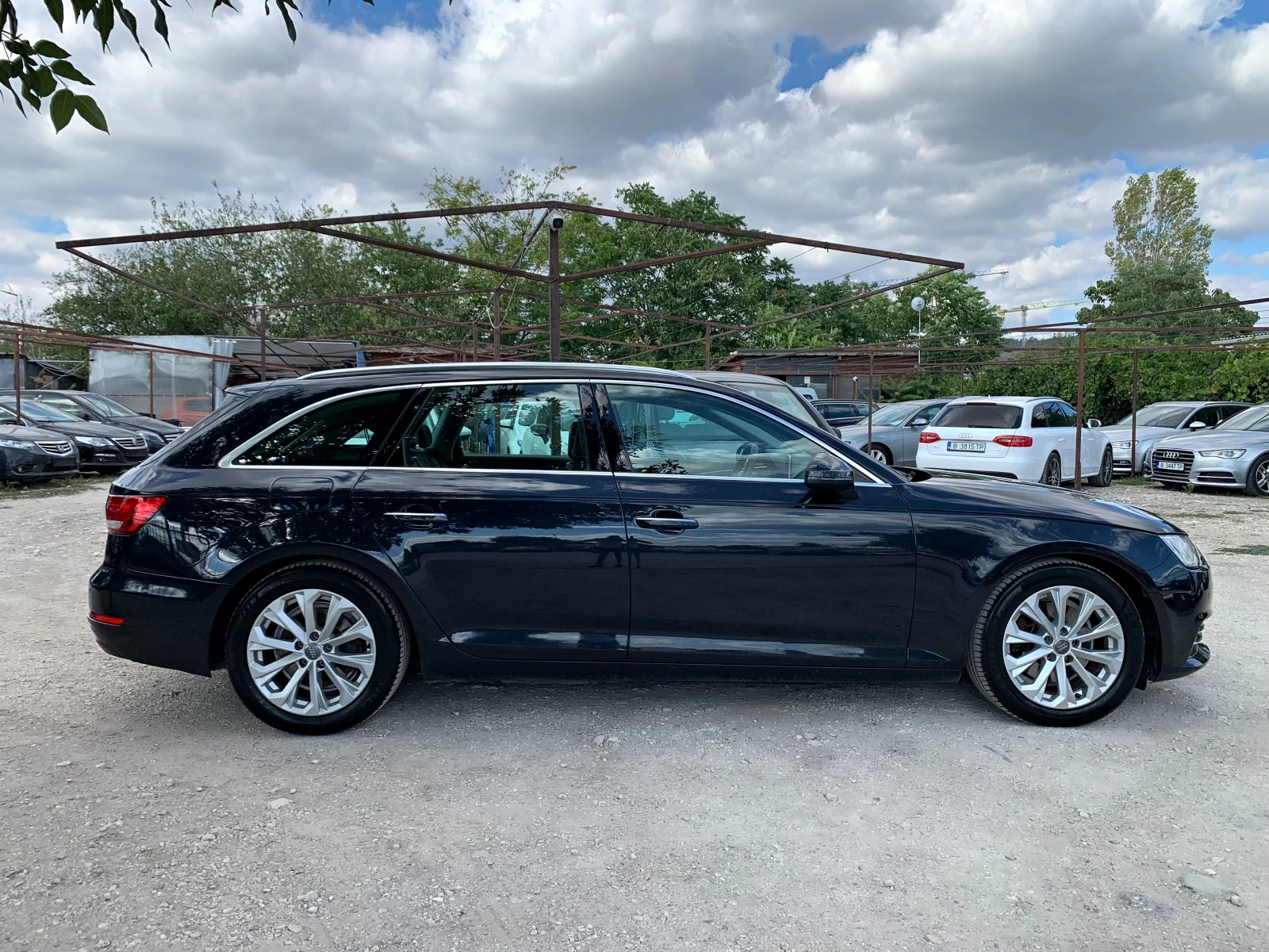 Audi A4 2.0TDI DIGITAL КАМЕРА НАВИ - изображение 5
