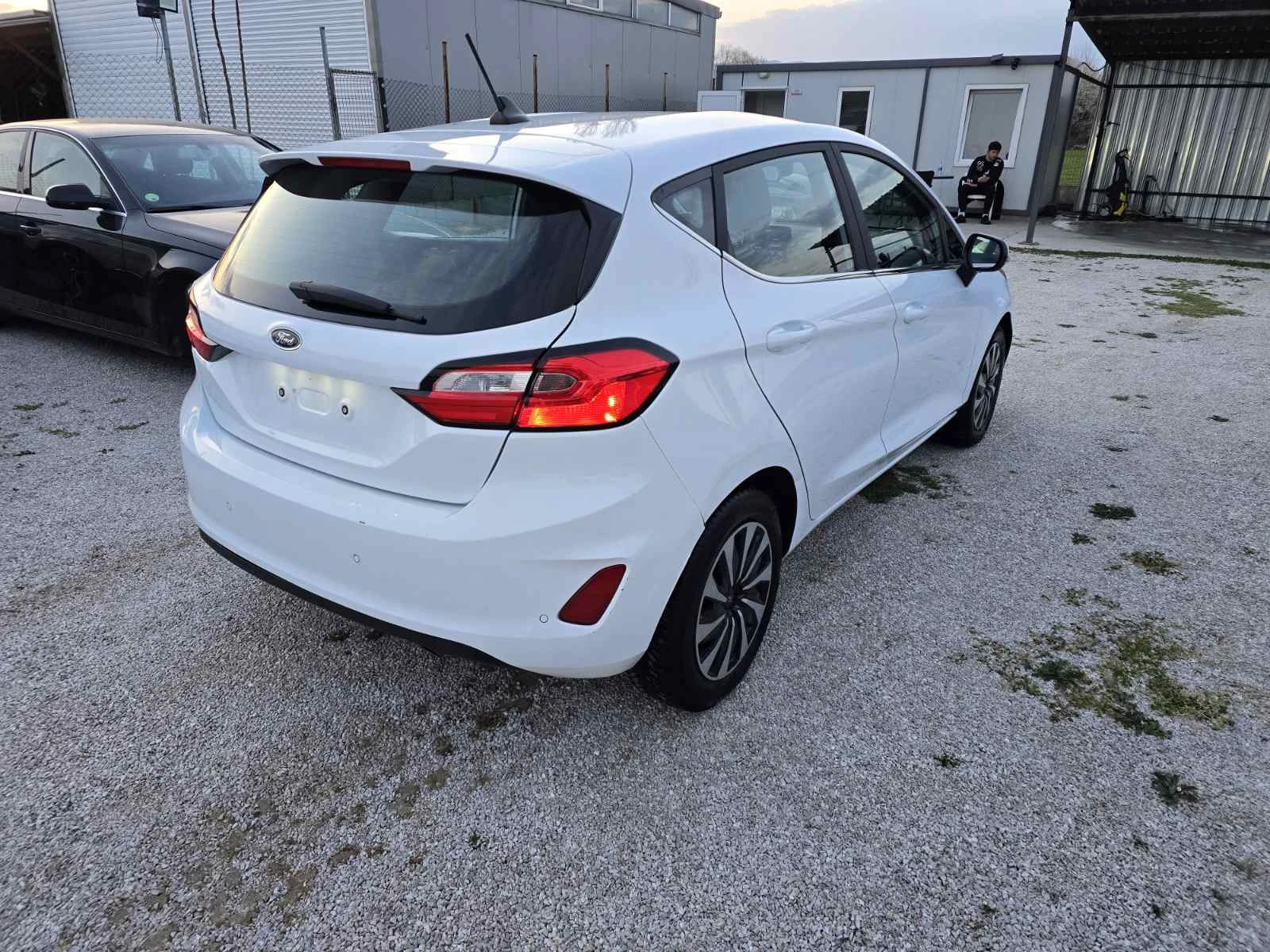 Ford Fiesta 1.0 EcoBoost Mild Hybrid, снимка 5 - Автомобили и джипове - 53863783