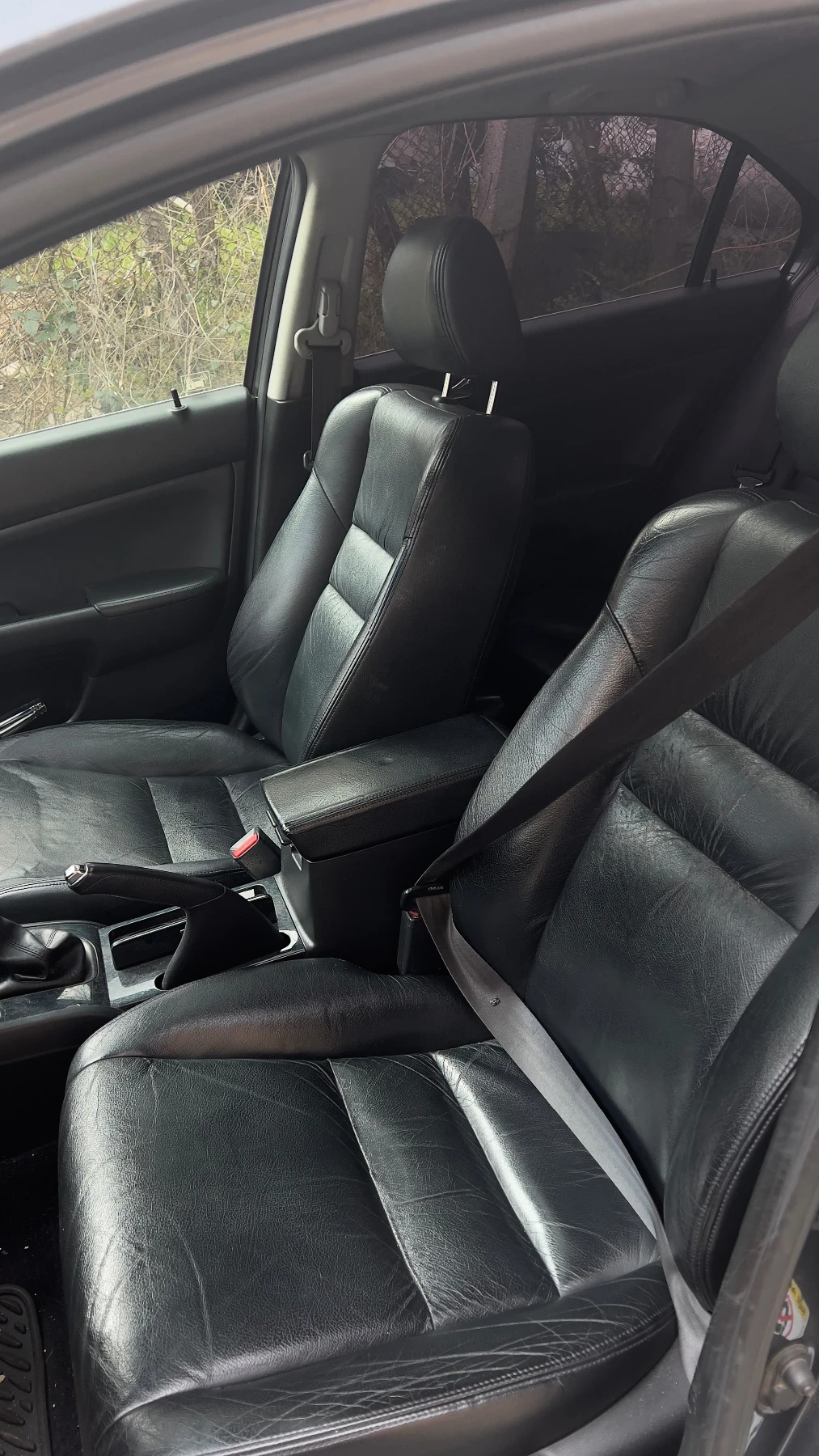 Honda Accord 2.2d Executive, снимка 5 - Автомобили и джипове - 54327227