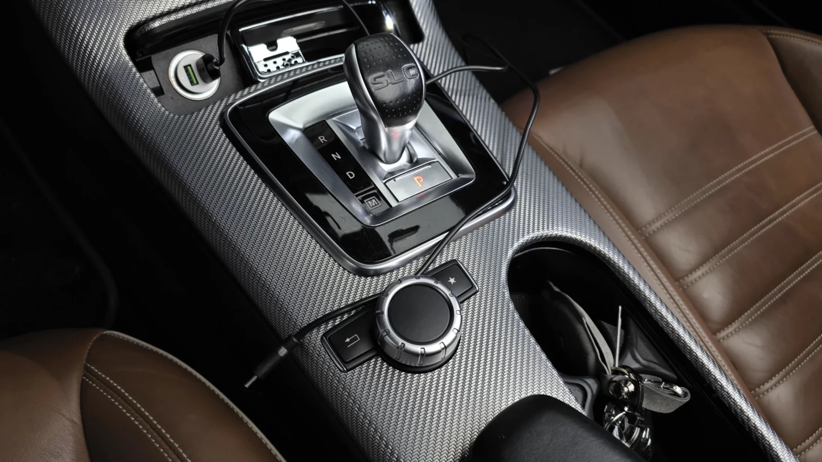 Mercedes-Benz SLC 43 AMG PACKAGE/AIR SCARF!, снимка 9 - Автомобили и джипове - 54125863