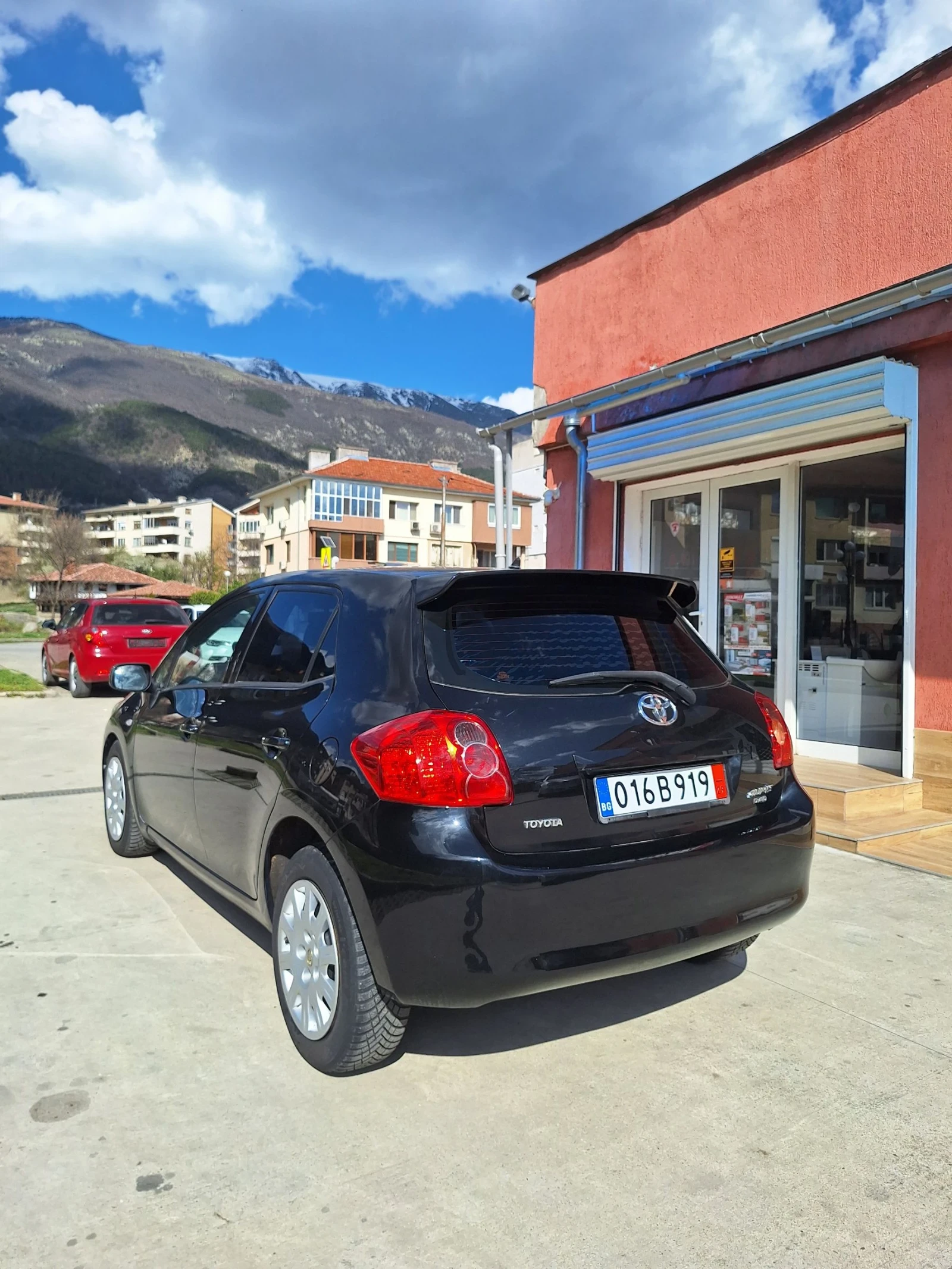 Toyota Auris 2.0 D-4D, снимка 6 - Автомобили и джипове - 54207100