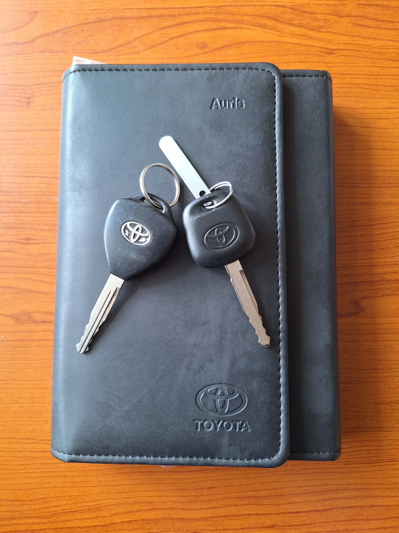 Toyota Auris 2.0 D-4D, снимка 11 - Автомобили и джипове - 54207100