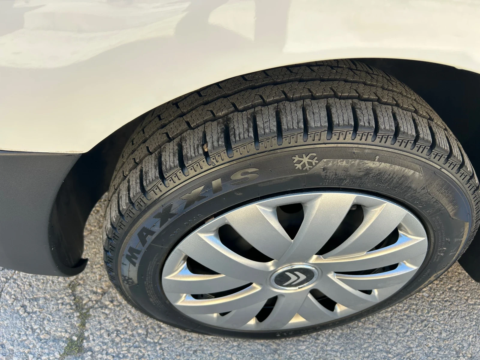 Citroen Berlingo 1.6HDI КЛИМАТИК, снимка 8 - Автомобили и джипове - 54870364