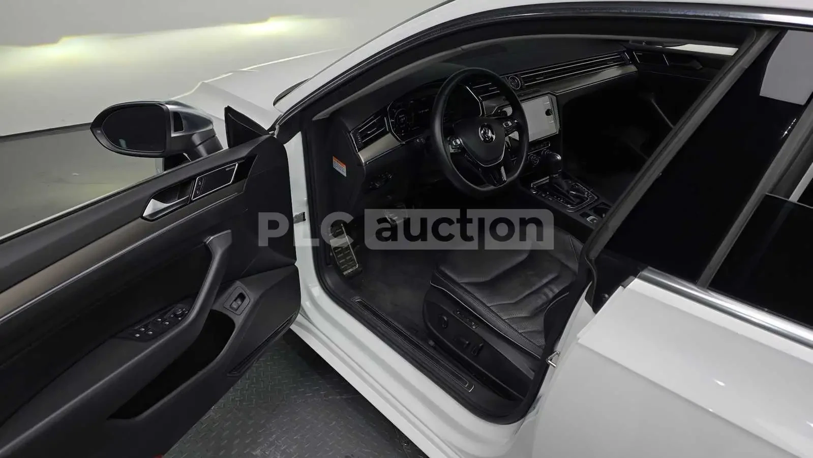 VW Arteon PRESTIGE HEAD UP/360/PANORAMA/ПОДГРЕВ/ОБДУХВАНЕ/, снимка 10 - Автомобили и джипове - 55156505