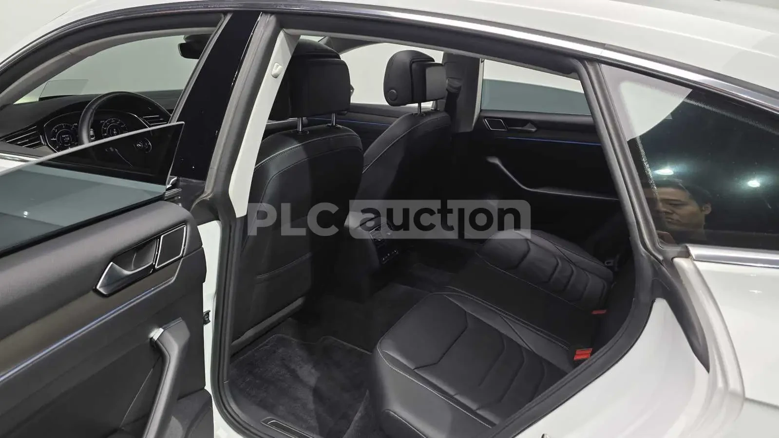 VW Arteon PRESTIGE HEAD UP/360/PANORAMA/ПОДГРЕВ/ОБДУХВАНЕ/, снимка 11 - Автомобили и джипове - 55156505