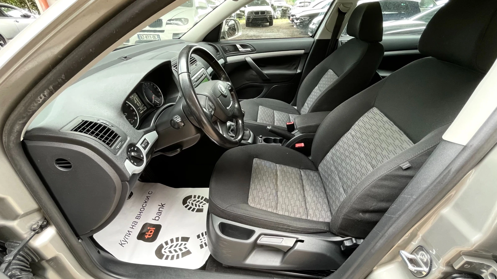 Skoda Octavia СЕРВ. ДОК., снимка 10 - Автомобили и джипове - 55189277