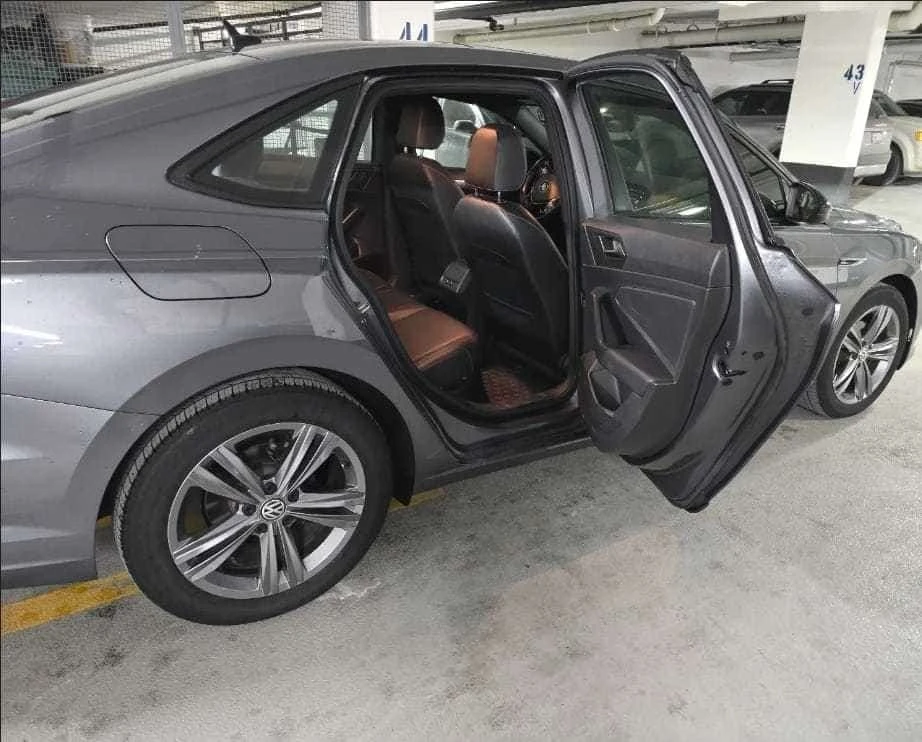 VW Jetta * Highline * CARFAX * ЦЕНА ДО БГ, снимка 10 - Автомобили и джипове - 55781770