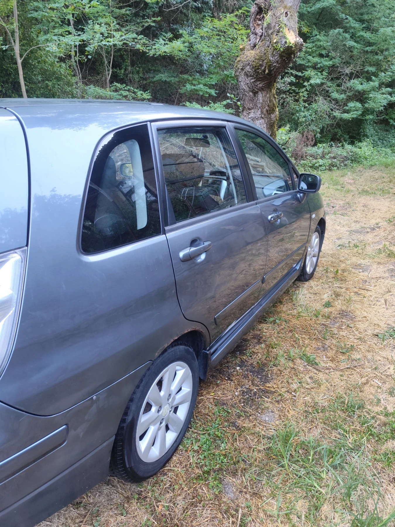 Suzuki Liana | Mobile.bg � ����������� 2