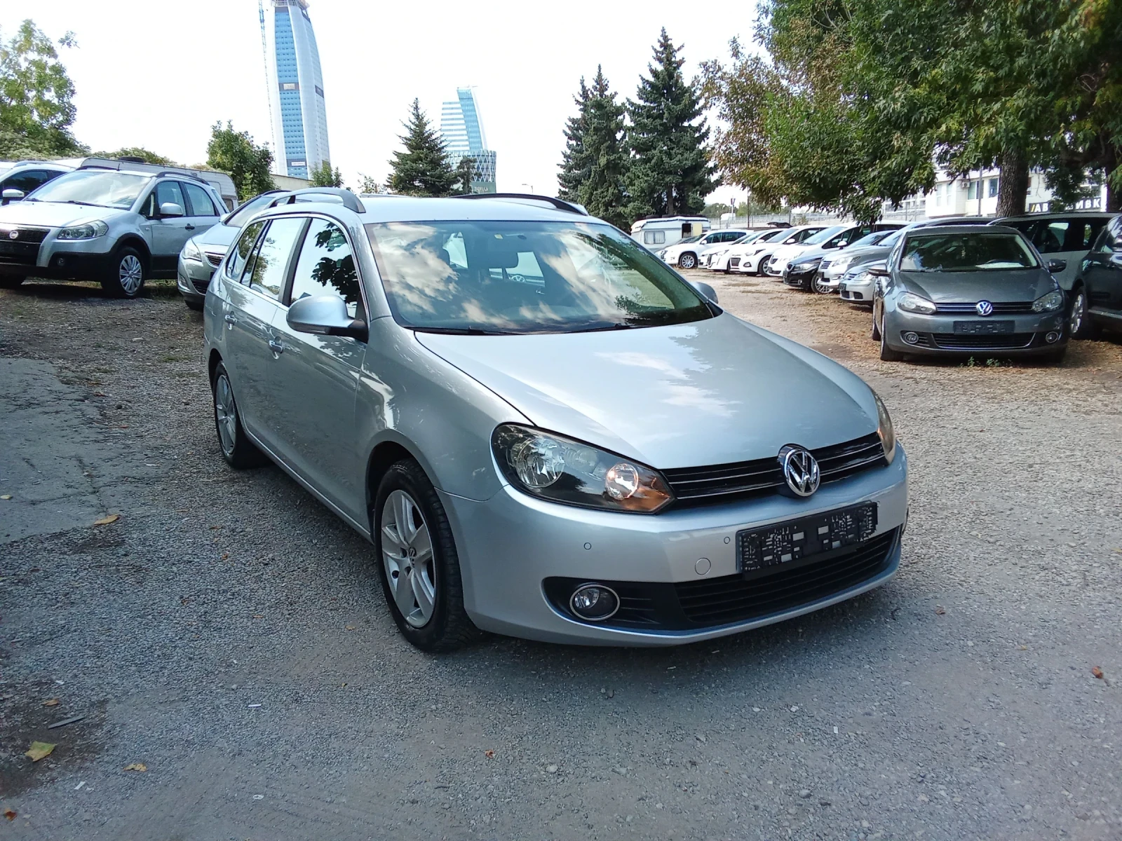 VW Golf 1.6TDI-COMFORTLINE, снимка 6 - Автомобили и джипове - 56037983