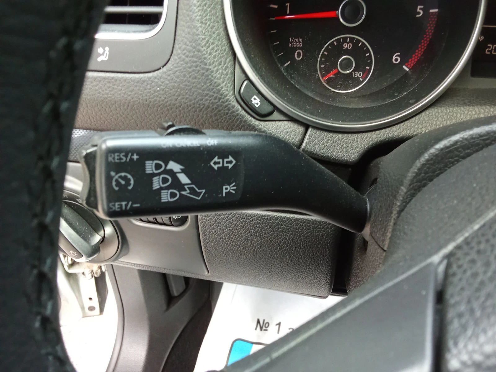 VW Golf 1.6TDI-COMFORTLINE, снимка 13 - Автомобили и джипове - 56037983