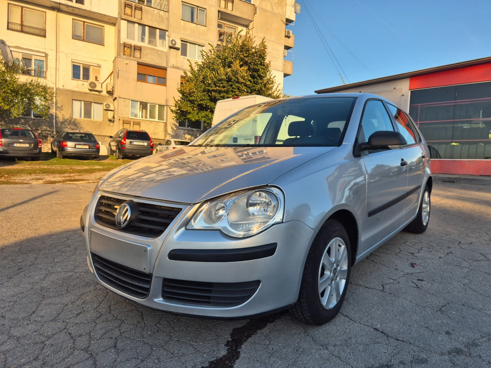 VW Polo 1.2* КЛИМАТИК, снимка 2 - Автомобили и джипове - 56599724