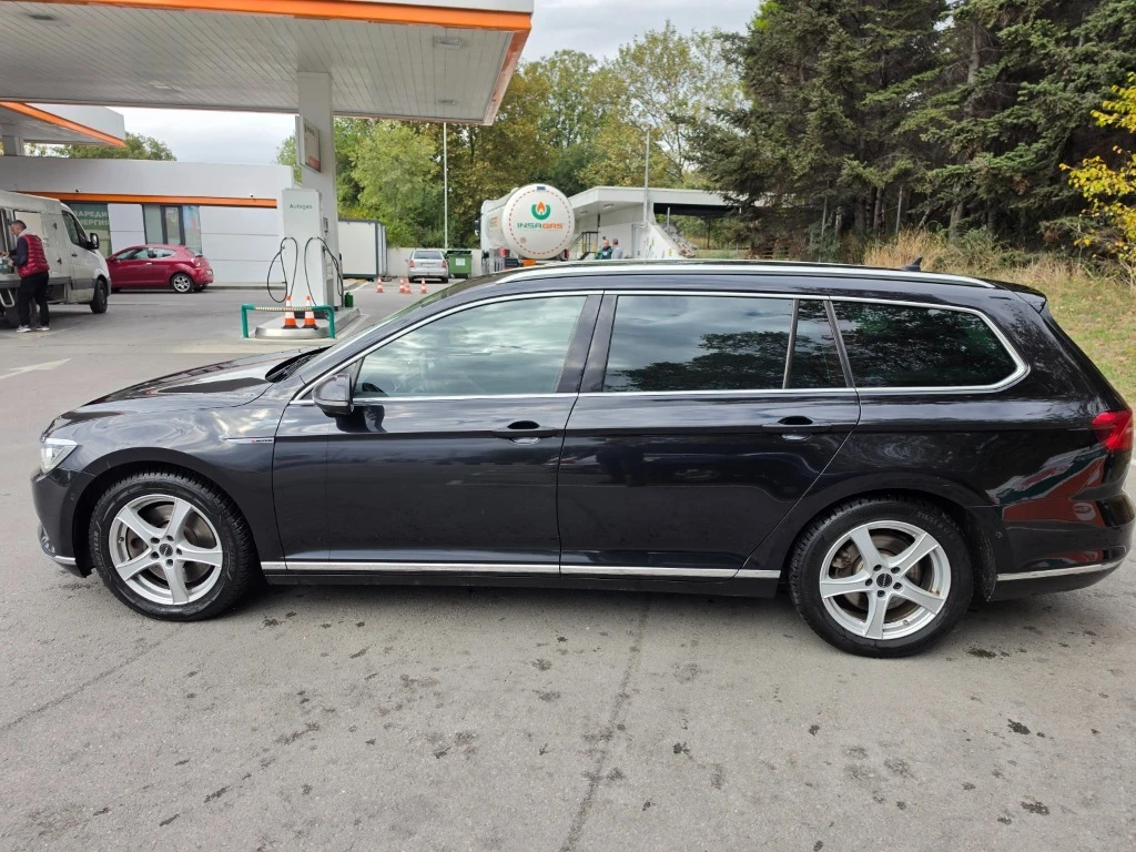 VW Passat 2.0 TDI, снимка 6 - Автомобили и джипове - 56622227