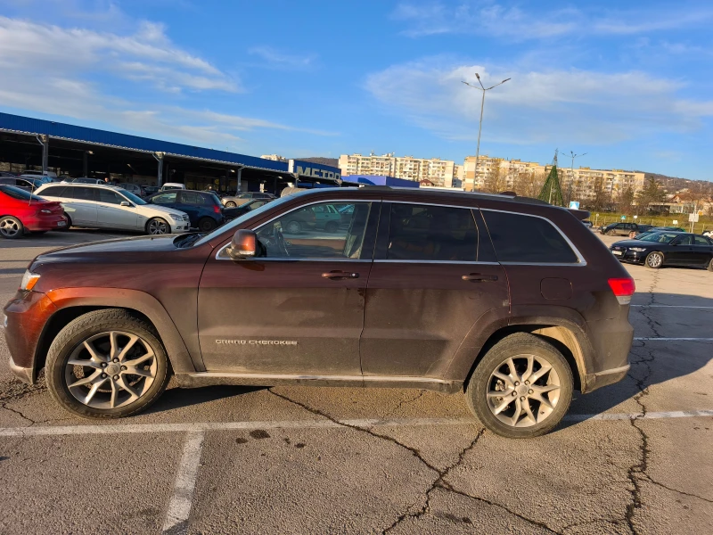 Jeep Grand cherokee Summit 5.7 HEMI, снимка 2 - Автомобили и джипове - 48521660