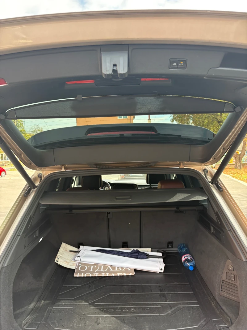 VW Touareg 3.0 TDI, снимка 10 - Автомобили и джипове - 52568175