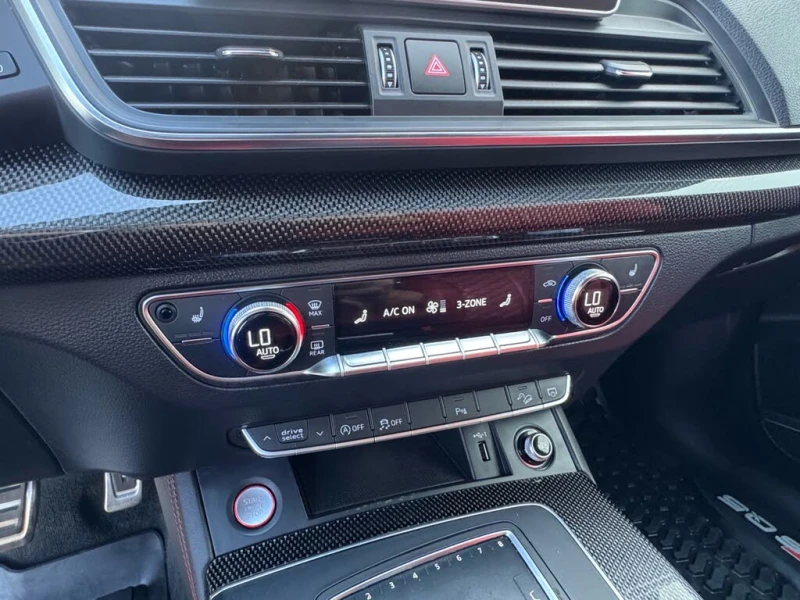 Audi SQ5 B&O* DISTRONIC* 360* ПАНОРАМА* КЕЙЛЕС* AMBIENT, снимка 12 - Автомобили и джипове - 53248179