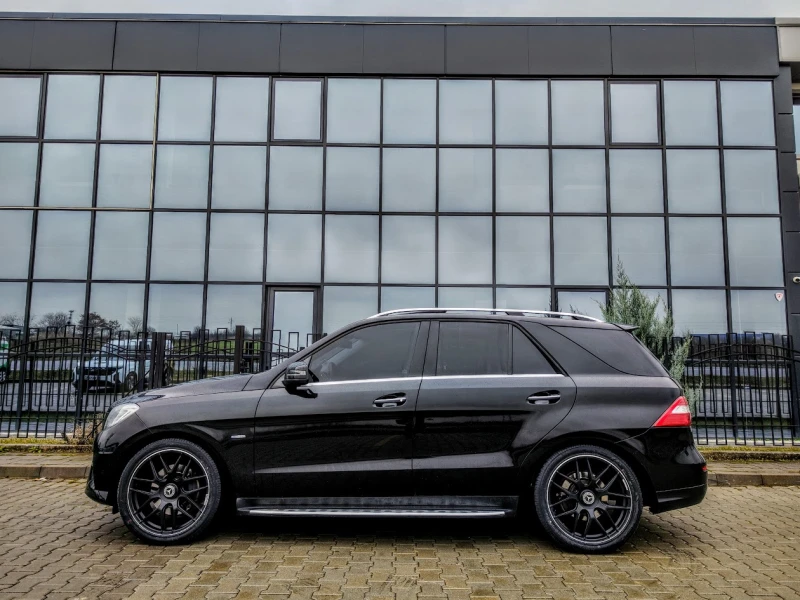 Mercedes-Benz ML 350 * AMG* OFFROAD* PANORAMA* MAX FULL, снимка 5 - Автомобили и джипове - 53298629