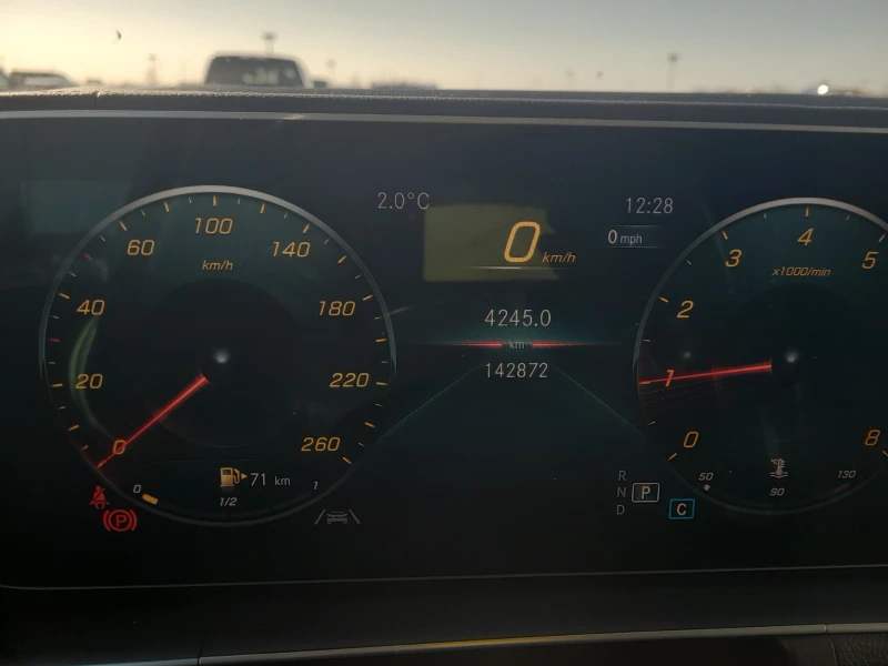 Mercedes-Benz GLE 350 AMG-PKG* PANO* BURMESTER* 360view* Подгрев* Дигит, снимка 9 - Автомобили и джипове - 53368551