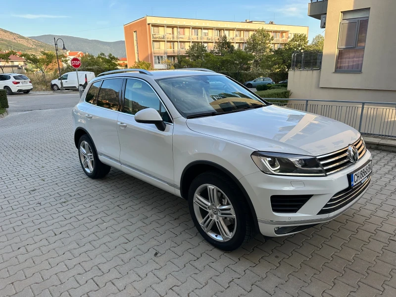 VW Touareg TDI, снимка 2 - Автомобили и джипове - 53398446