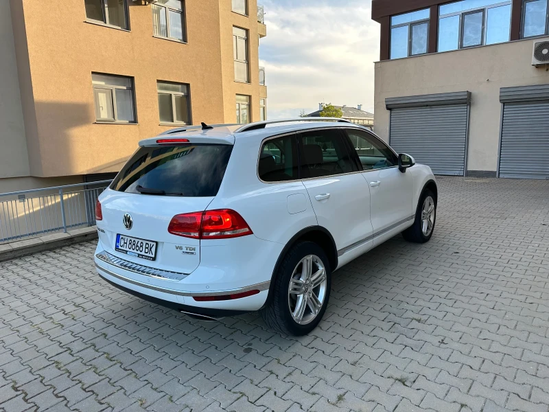 VW Touareg TDI, снимка 3 - Автомобили и джипове - 53398446