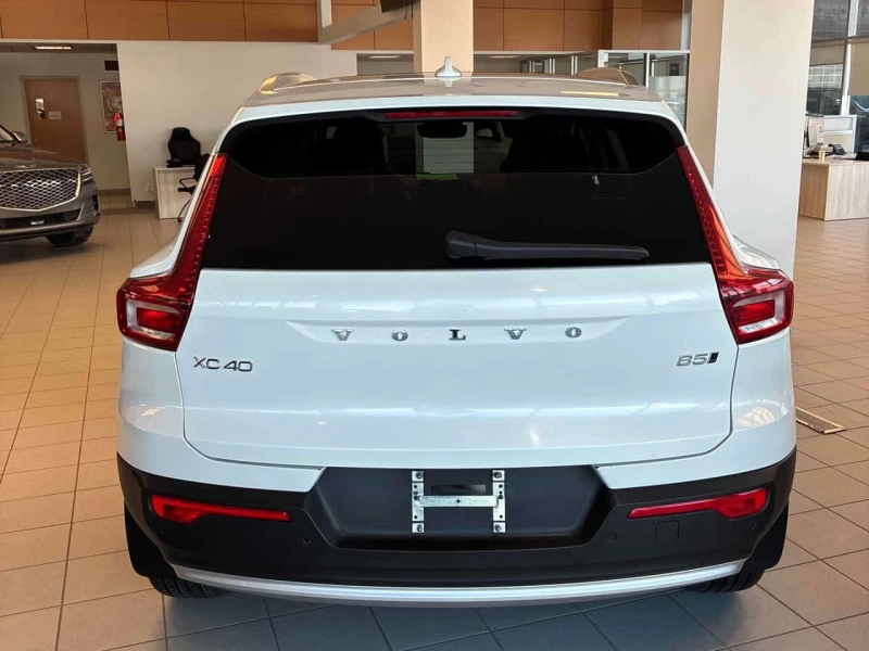 Volvo XC40 * Plus Bright Theme * CARFAX * ЦЕНА ДО БГ, снимка 4 - Автомобили и джипове - 53592766