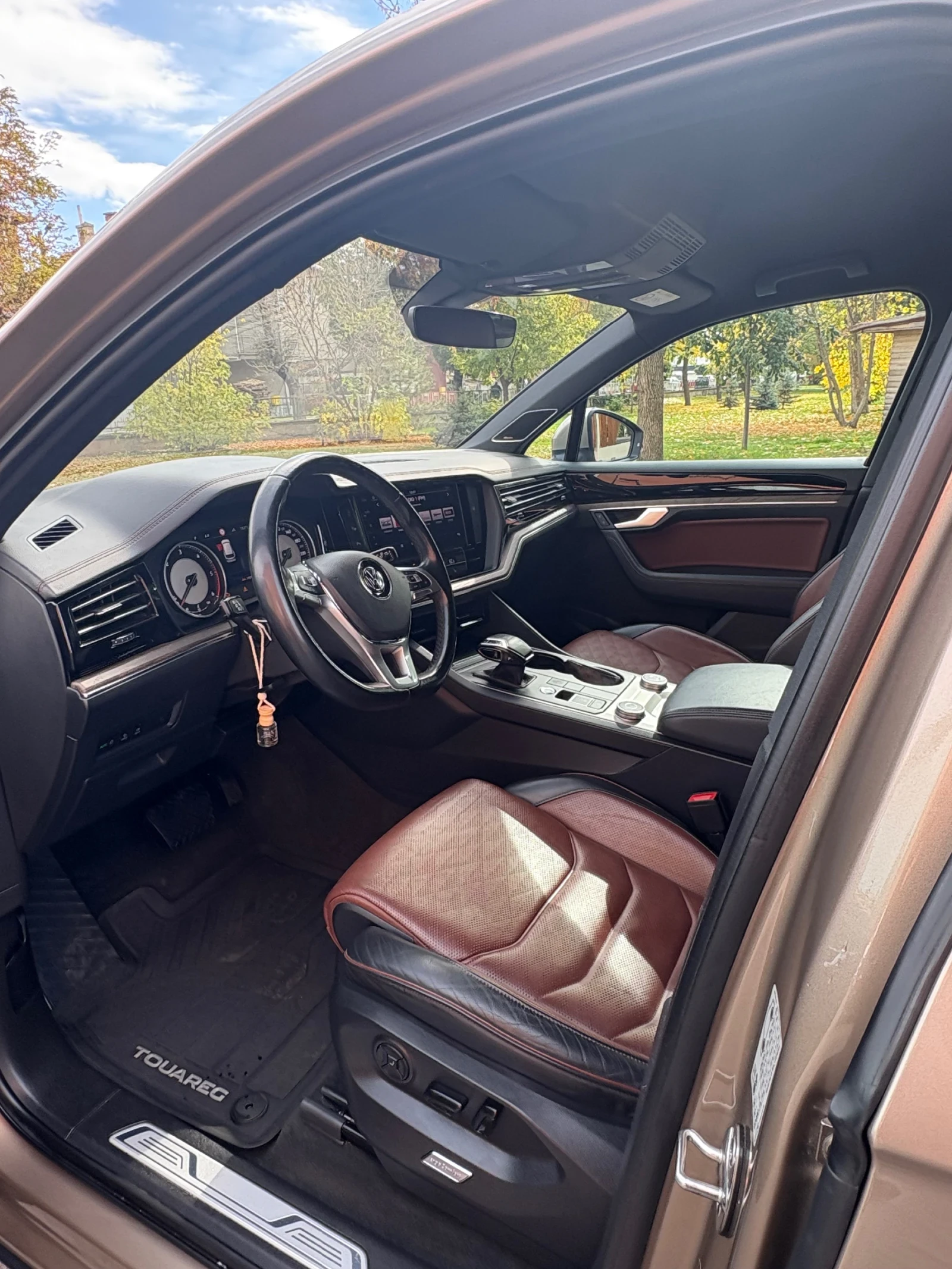 VW Touareg 3.0 TDI, снимка 1