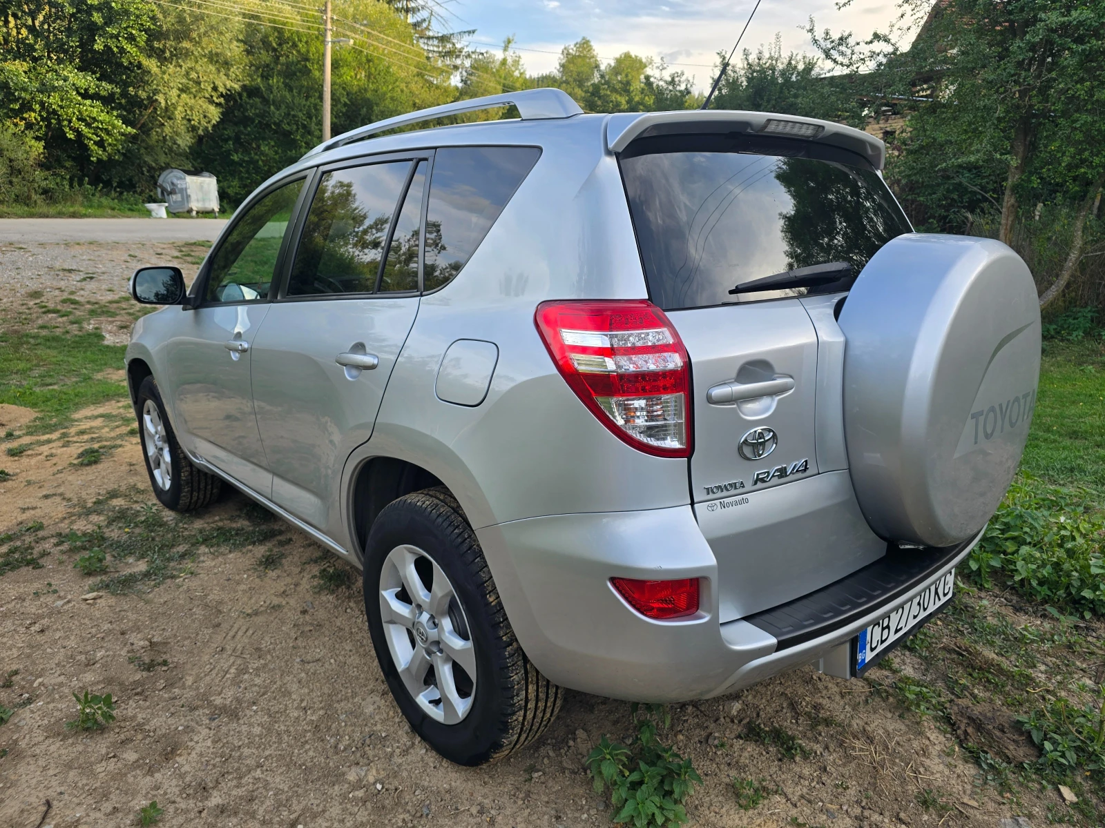 Toyota Rav4  - изображение 8