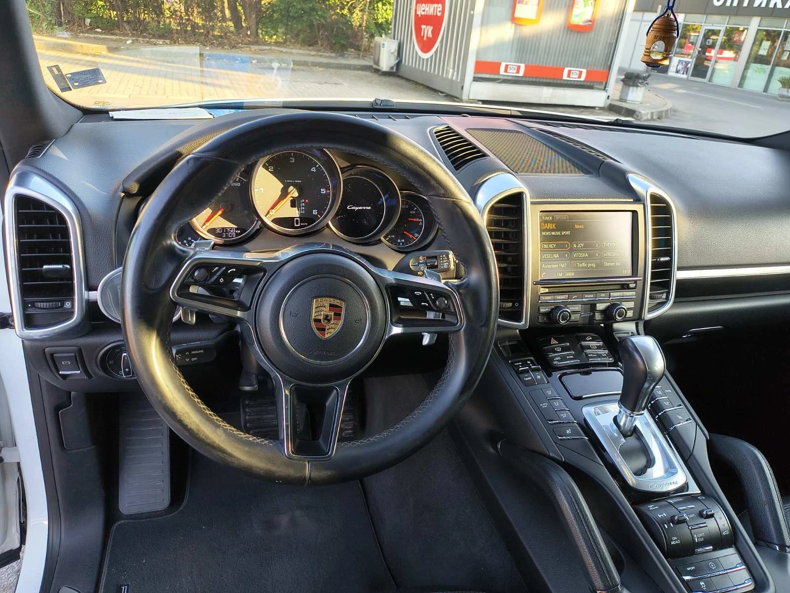 Porsche Cayenne, снимка 8 - Автомобили и джипове - 54028524