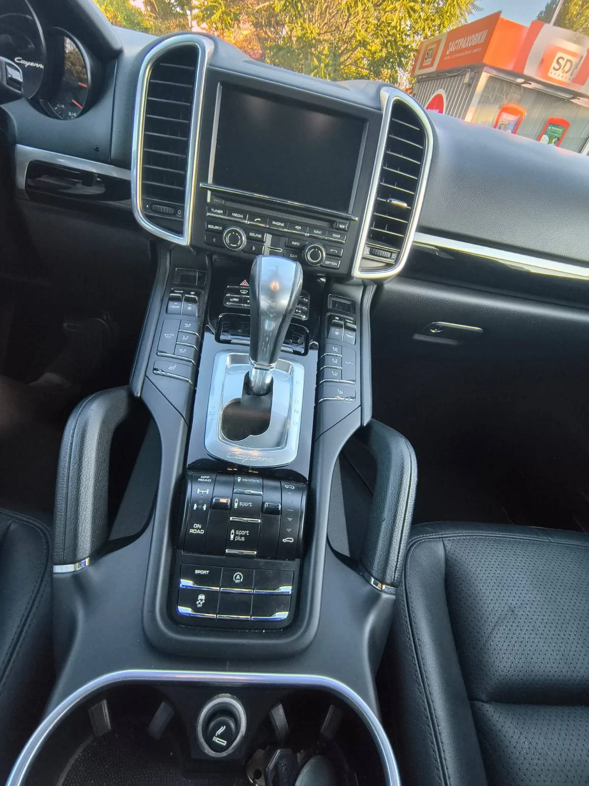 Porsche Cayenne, снимка 9 - Автомобили и джипове - 54028524