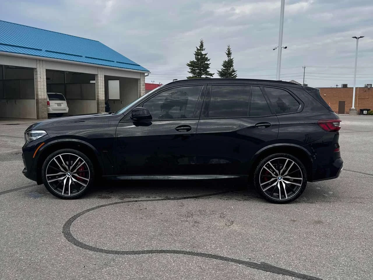 BMW X5 xDrive40i M SPORT/360/SKY LOUNGE/CARBON/CRYSTAL | Mobile.bg � ����������� 3
