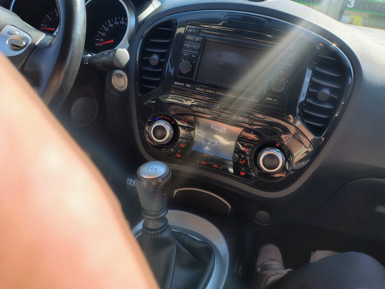 Nissan Juke 190 коня бензин Нов Внос от Швейцария Фул екстри!, снимка 12 - Автомобили и джипове - 54482403