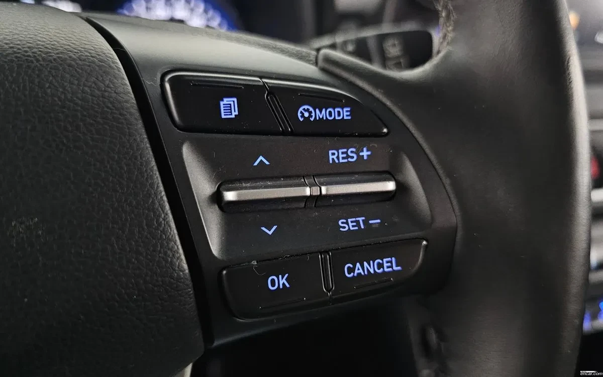 Hyundai Kona PREMIUM/HUD/ПОДГРЕВ/ОБДУХВАНЕ, снимка 13 - Автомобили и джипове - 54911960