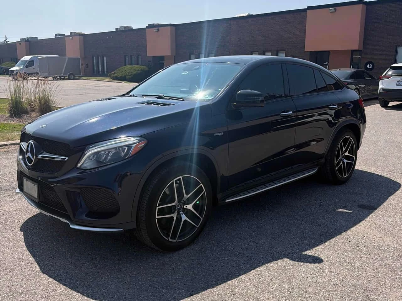 Mercedes-Benz GLE 43 AMG КУПЕ/CARFAX/ПАНОРАМА/ПОДГРЕВ/360/ОБДУХ/, снимка 2 - Автомобили и джипове - 55410409