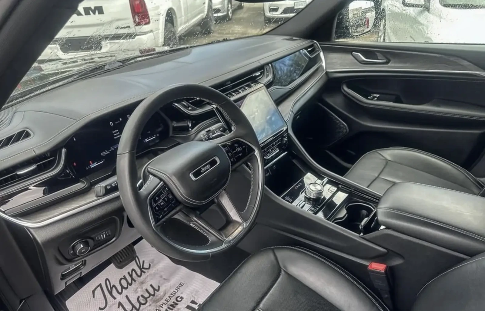 Jeep Grand cherokee 2023 Jeep Grand Cherokee Overland, снимка 5 - Автомобили и джипове - 55472484