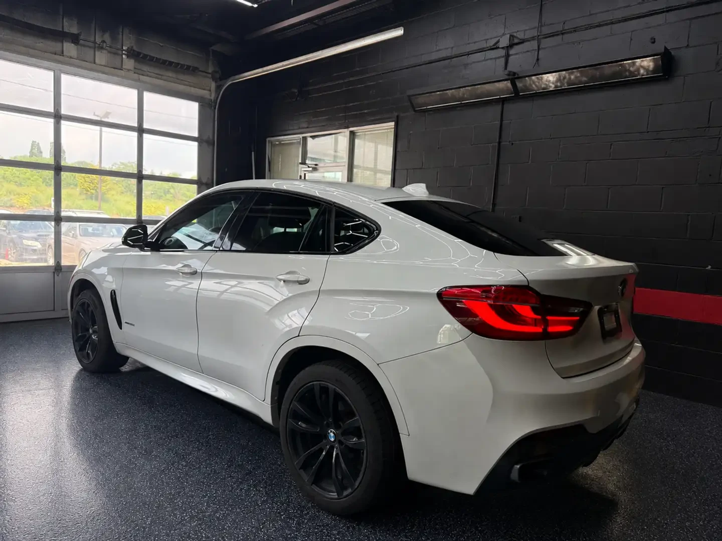 BMW X6 M* SPORT* ДИГИТАЛНО* ТАБЛО* HARMON* KARDON* КАМЕРА, снимка 4 - Автомобили и джипове - 55751309
