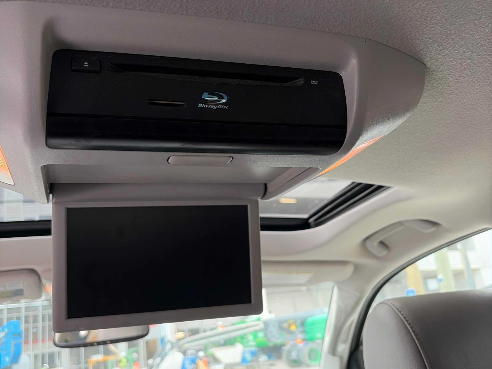 Toyota Sequoia * 4WD 4dr * АВТОКРЕДИТ БЕЗ ПЪРВОНАЧАЛНА ВНОСКА* , снимка 11 - Автомобили и джипове - 55830718