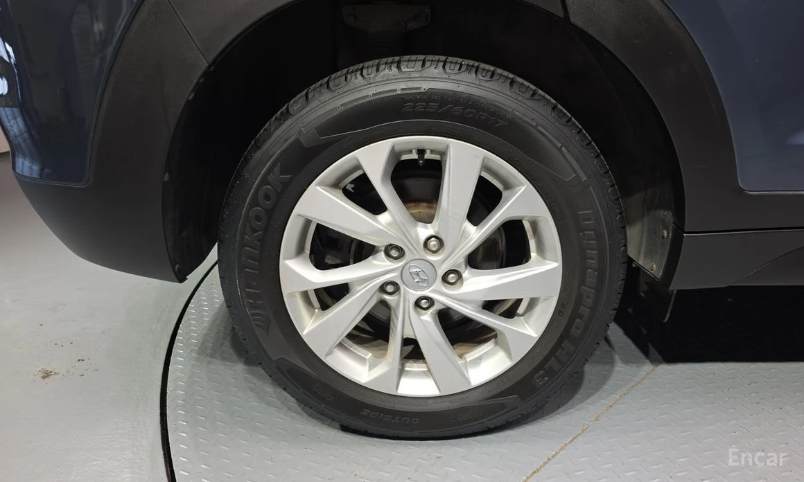 Hyundai Tucson, снимка 5 - Автомобили и джипове - 56514961