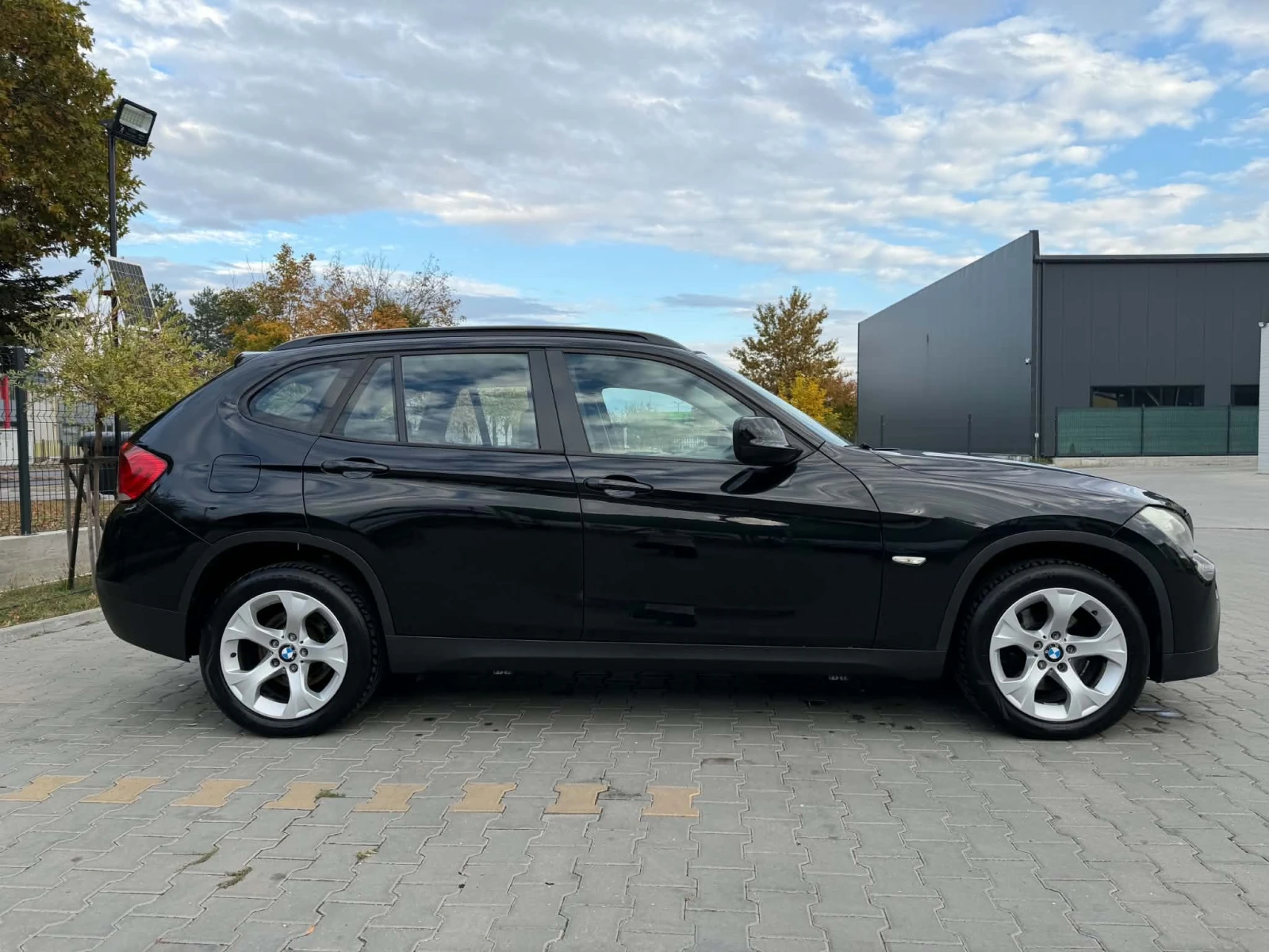 BMW X1 2.0D Xdrive , снимка 3 - Автомобили и джипове - 56639251