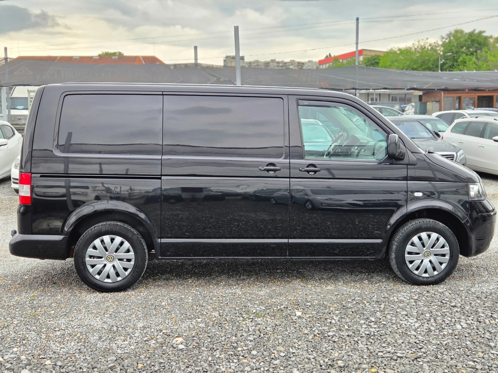 VW T5 2.5TDI Товарен, Климя, снимка 3 - Бусове и автобуси - 54886013