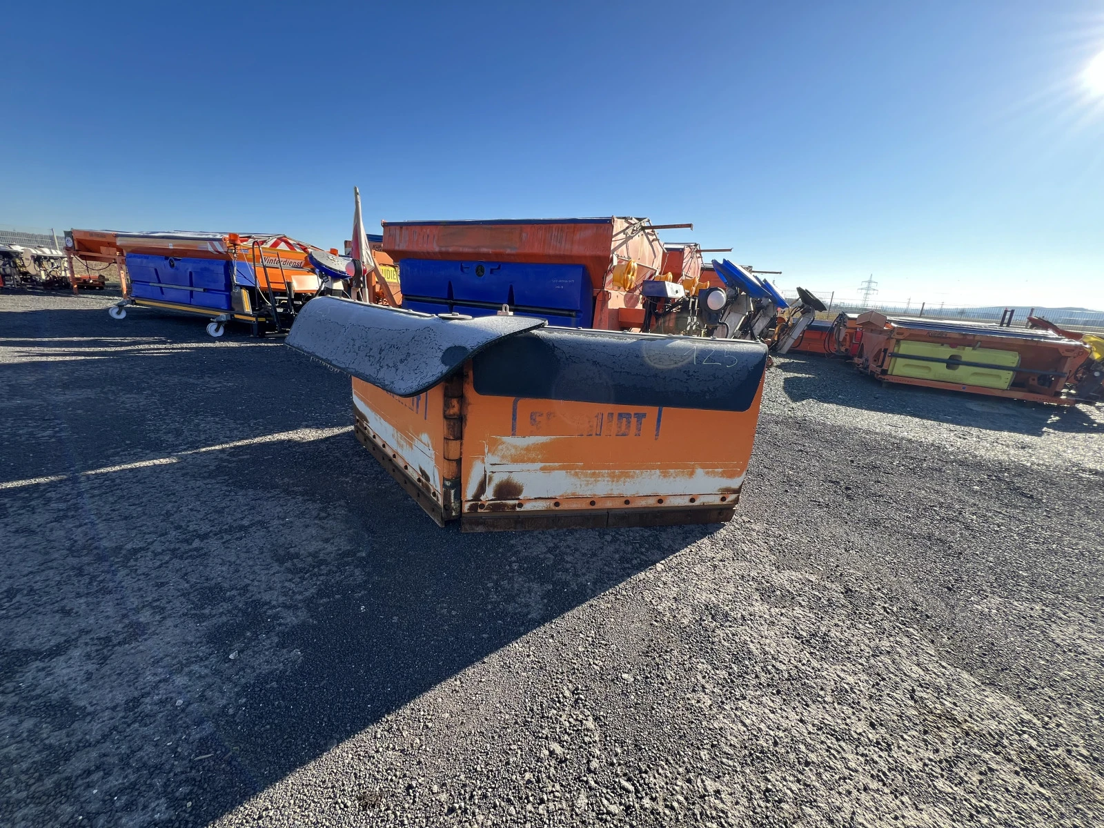   ,     , ,  | Mobile.bg   11