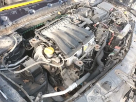 Двигател рено лагуна 2.0б ,нисан