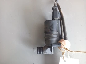 Помпа чистачки Пежо 5008 1.6хди (с)