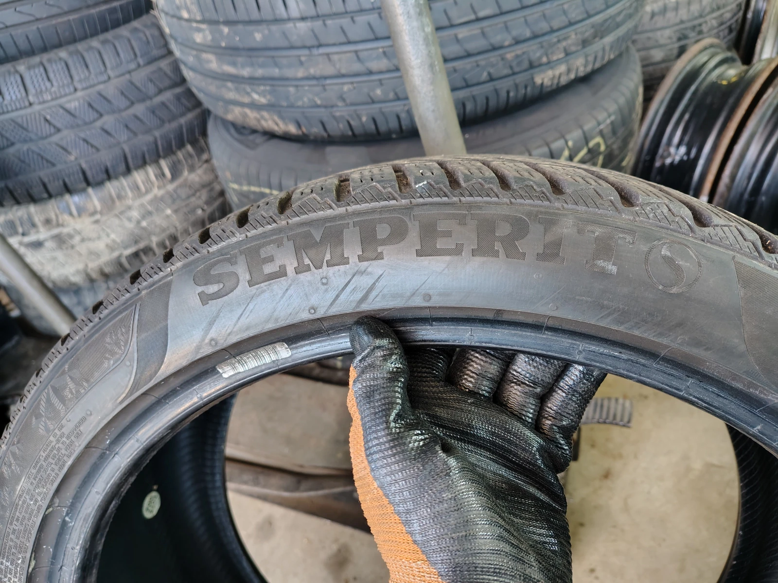  235/40R19 | Mobile.bg   4