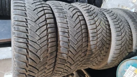 Гуми Зимни 245/45R18, снимка 1 - Гуми и джанти - 49090975