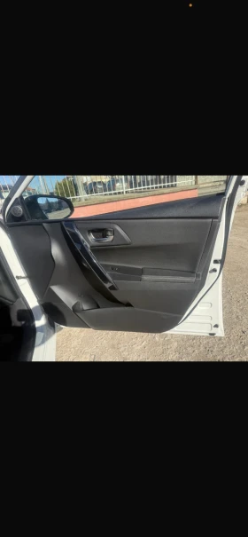 Toyota Auris, снимка 5