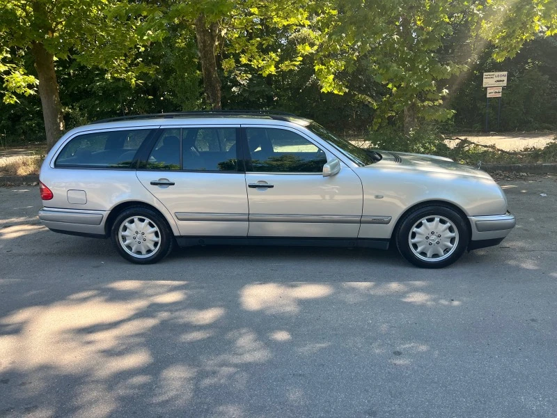 Mercedes-Benz E 200 Kompresor 186к.с, снимка 3 - Автомобили и джипове - 46495063