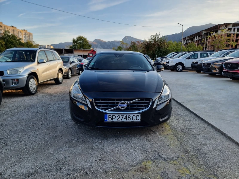 Volvo V60 2.0TDI, снимка 1 - Автомобили и джипове - 47724705