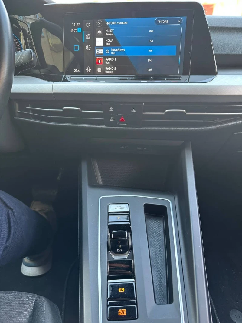 VW Golf 2.0 TDI , снимка 8 - Автомобили и джипове - 52181838